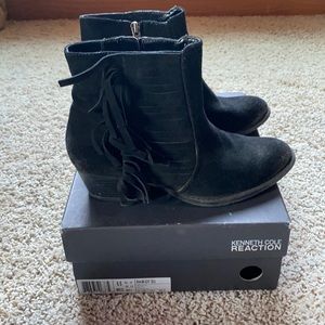 Kenneth Cole booties color:black size: 6.5